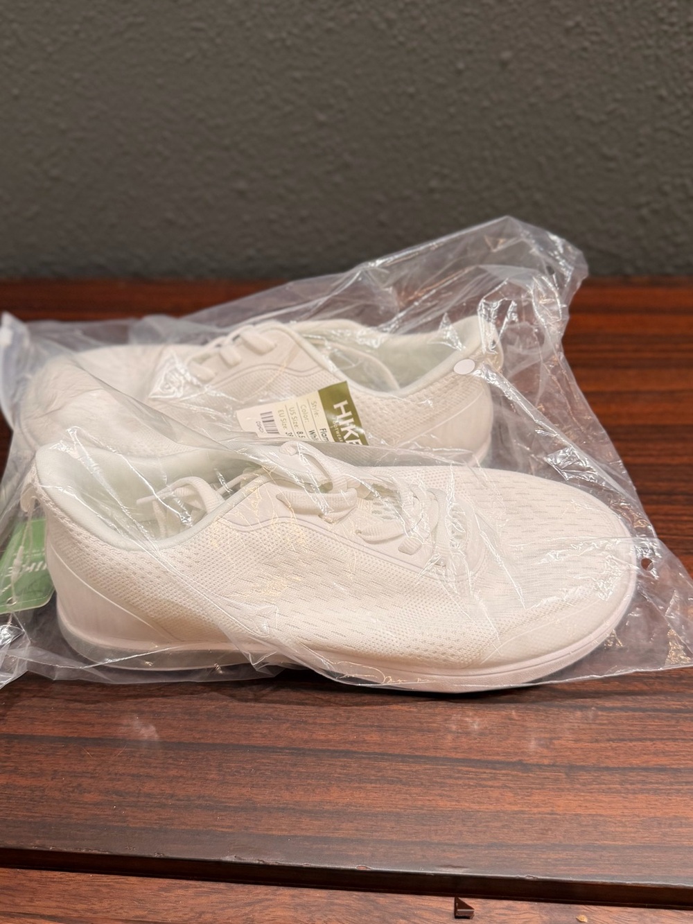 Women’s Hike Footwear “Flame” Style White Size 8.5